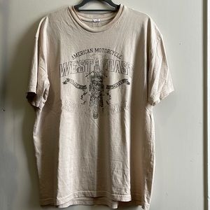 Oversized graphic tee